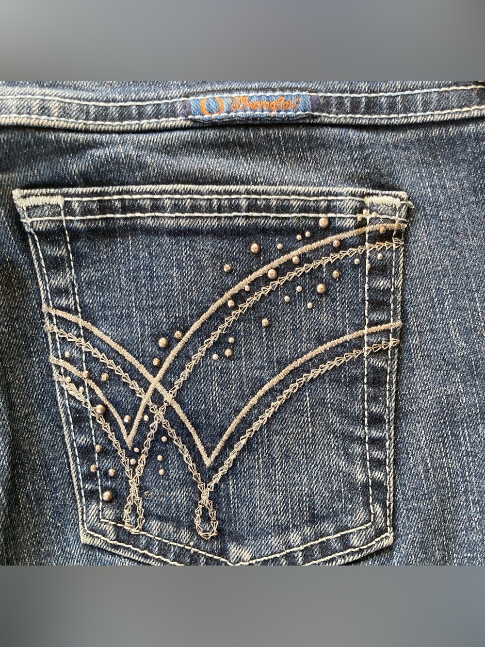 Wrangler Q-Baby Ultimate Riding Jeans Women's Sz 8 Blue Slim Slight Flare